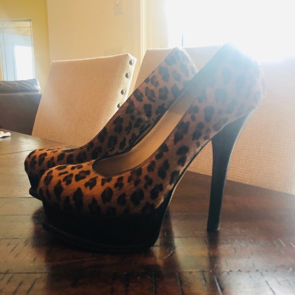 Fendi Leopard Print Pony Hair Heels - Picture 5 of 6